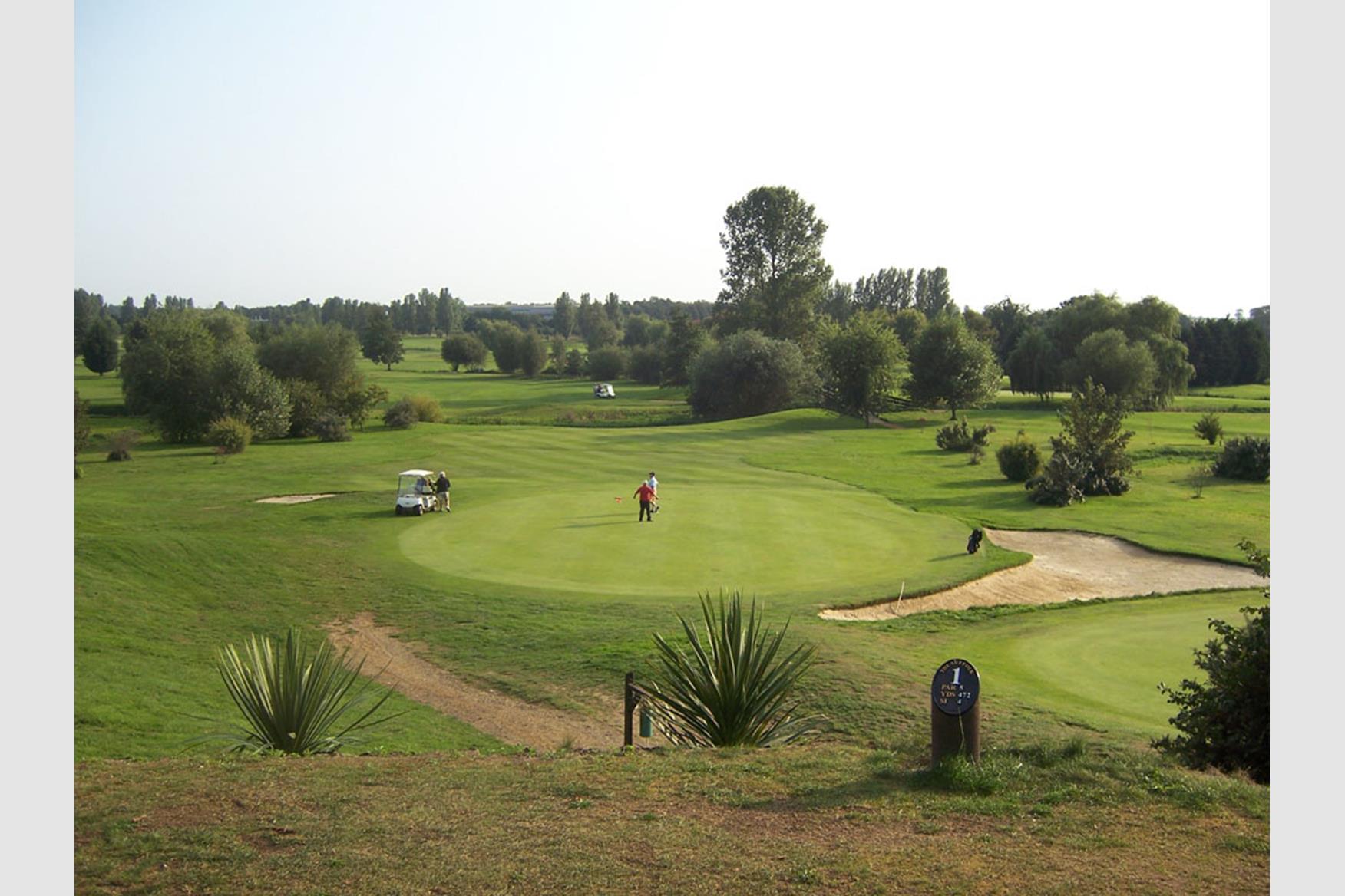 Suffolk Golf & Country Club Golf Course in BURY ST. EDMUNDS Golf