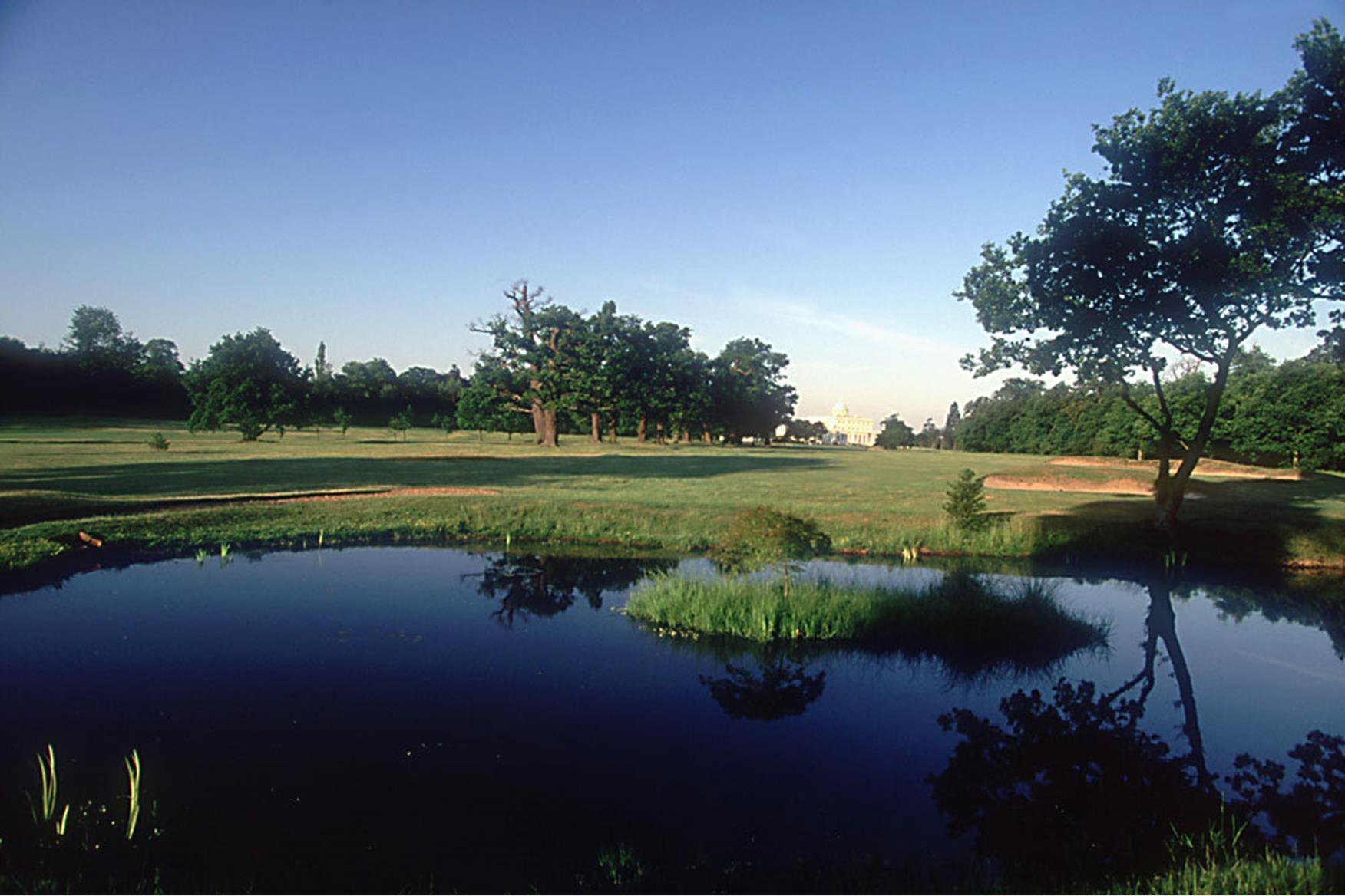 Stoke Park Golf Club Golf Course in SLOUGH Golf Course Reviews