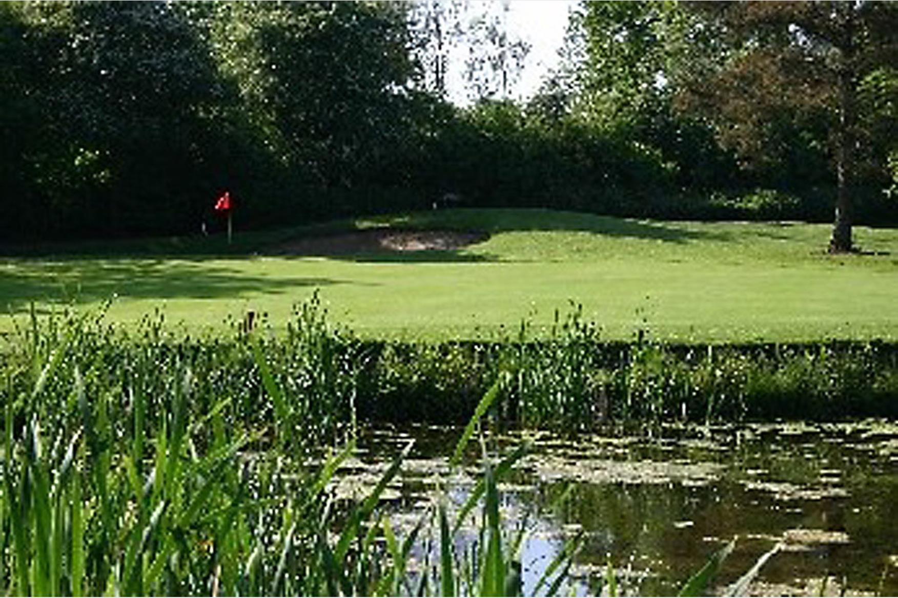 Bletchingley Golf Club Golf Course in REDHILL Golf Course Reviews