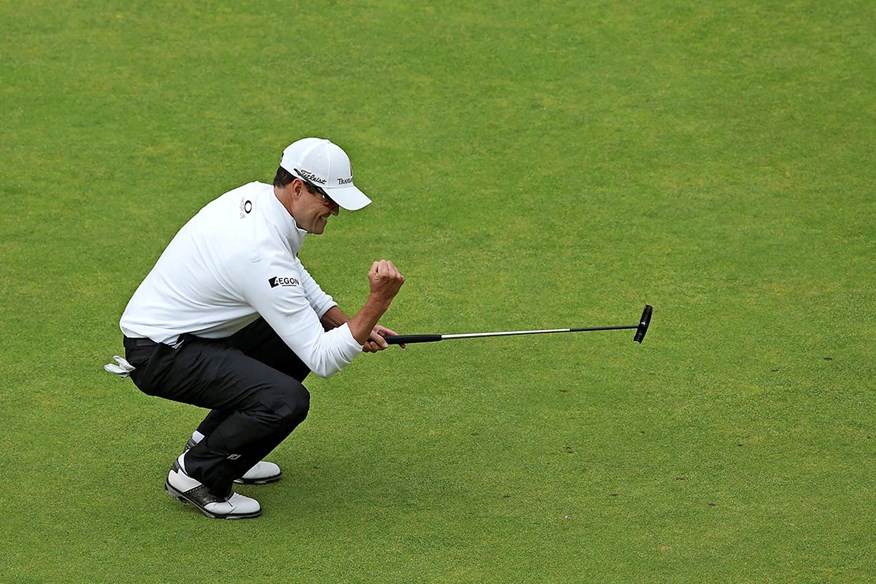 Zach Johnson celebrates after holing a cruical putt at the 2015 Open Championship at St Andrews