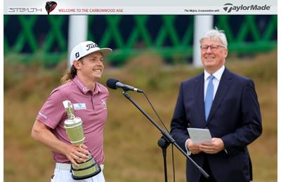 Cameron Smith delivers his Open victory speech, watched by R&A chief executive Martin Slumbers.