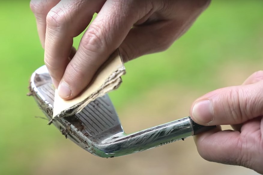 How to clean golf clubs