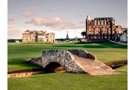 Swilcan Bridge at St Andrews