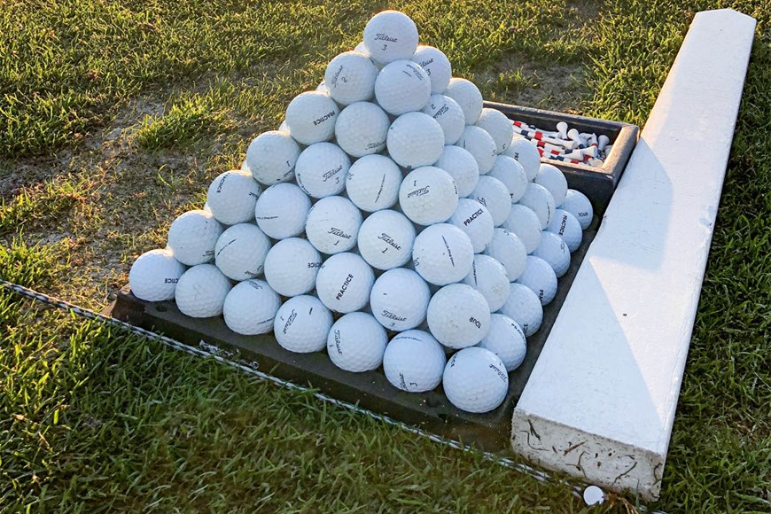 How Much Can You Sell Golf Balls For? (Explained)