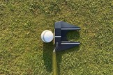Odyssey Ai-One Cruiser #7 Putter lines up behind the ball very well