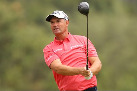 Padraig Harrington uses a Titleist TSR3 driver.