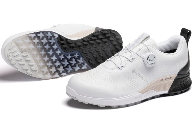 Best Winter Golf Shoes 2024