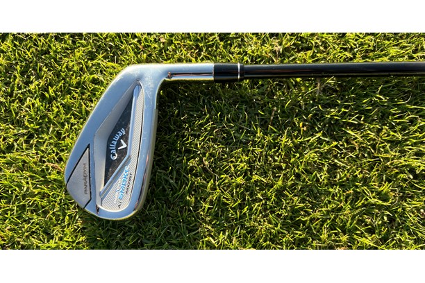 The head shape of the Callaway Paradym AI-Smoke Max Fast Iron