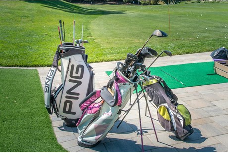 How to choose the best golf clubs for beginners: buy the right