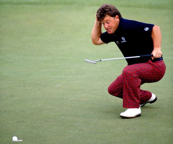 Ian Woosnam holing a par putt to win the Masters in 1991