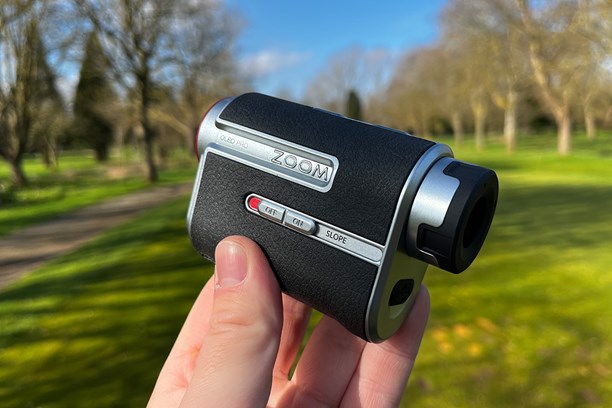 Zoom OLED Pro rangefinder in hand