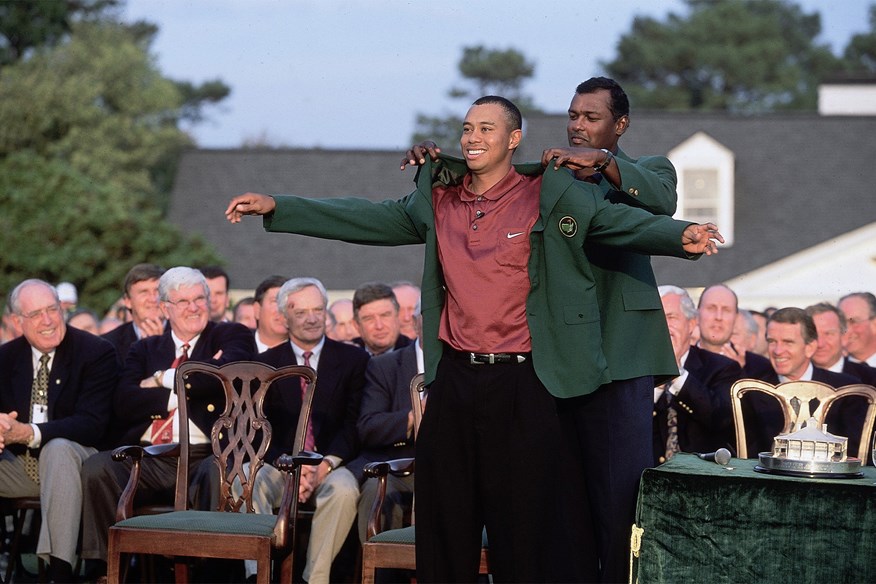 After his Masters victory in 2001, Tiger Woods became the first champion to be awarded more than $1,000,000 for his efforts