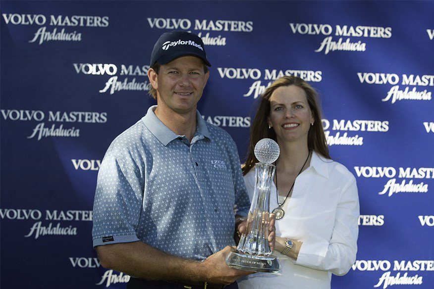 Retief Goosen and wife, Tracy, celebrate him winning the European Tour Order of Merit