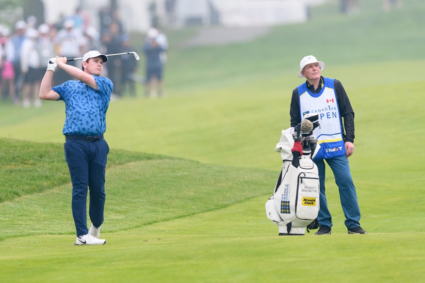 Robert MacIntyre, with his father, wins at the RBC Canadian Open 2024