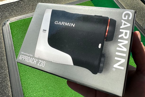 Garmin Approach Z30 in box