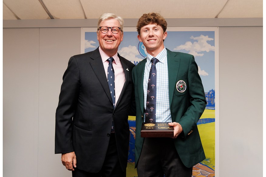 Martin Slumbers presents The Mark H. McCormack Medal to Gordon Sargent at St Andrews Old Course