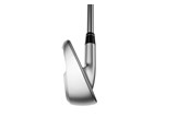 The head shape and hosel offset of the Callaway Apex AI200 iron from the toe