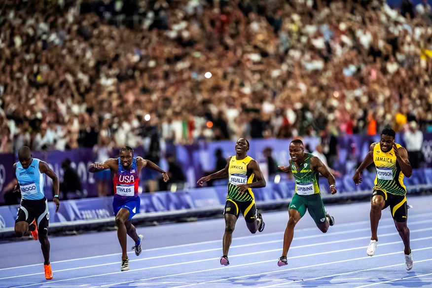 America's Noah Lyles dipping for gold medal glory in the men's 100m final