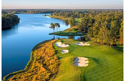 The 10th hole at Robert Trent Jones Golf Club, Virginia, USA