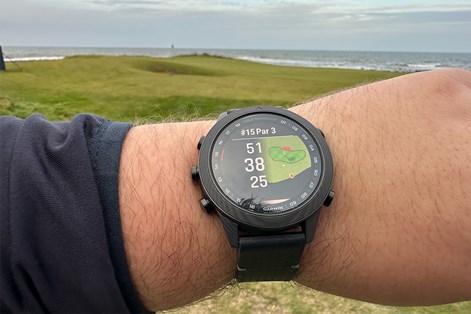 Garmin MARQ Golfer being used on the 15th hole at Kingsbarns