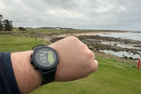 Garmin MARQ 2 Golfer at the 16th hole at Kingsbarns Golf Club