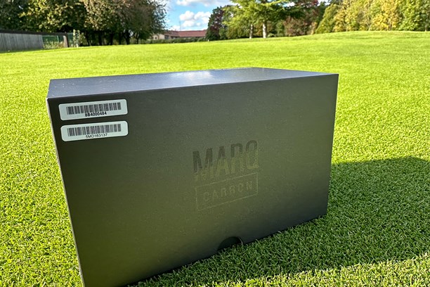 Garmin MARQ Gen 2 Golfer - Carbon Edition packaging