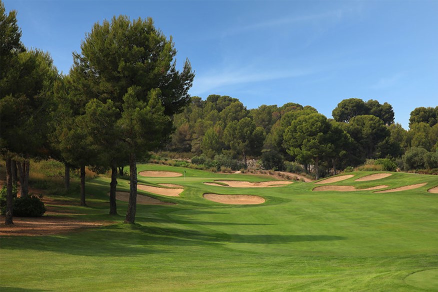 The Hiils Course is one of the two courses played during the final stage of the DPWT Q School.