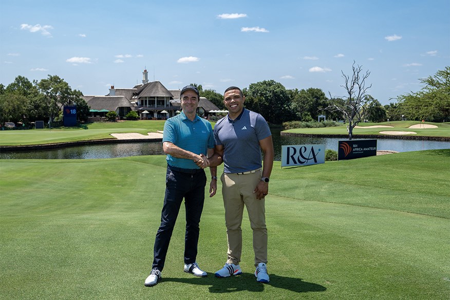 Bryan Habana with R&A Chief Development Officer, Phil Anderton at the African Amateur Championships in 2024.