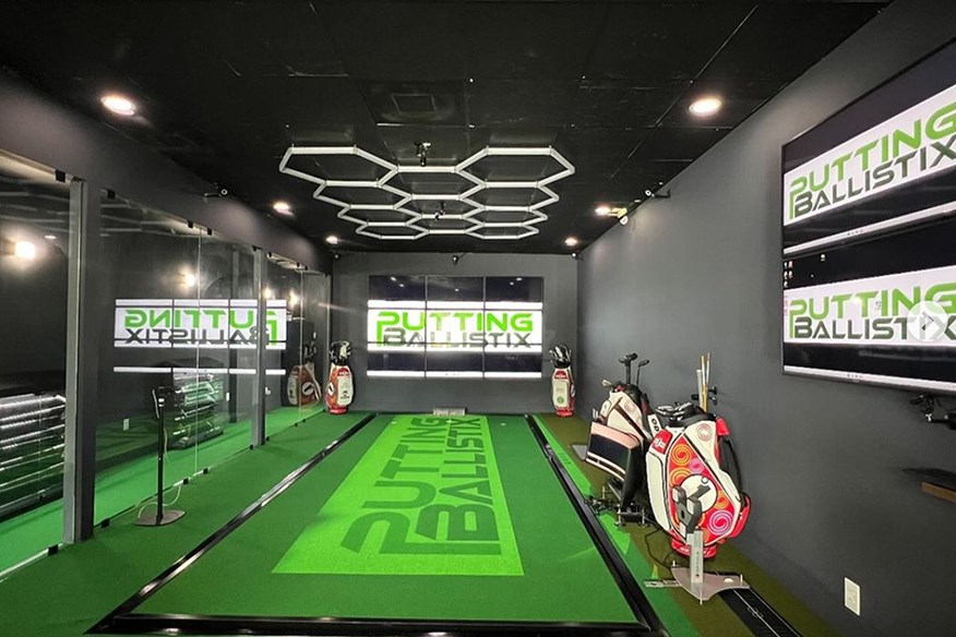 Stephen Sweeney’s shiny new putting studio with Platform Golf.