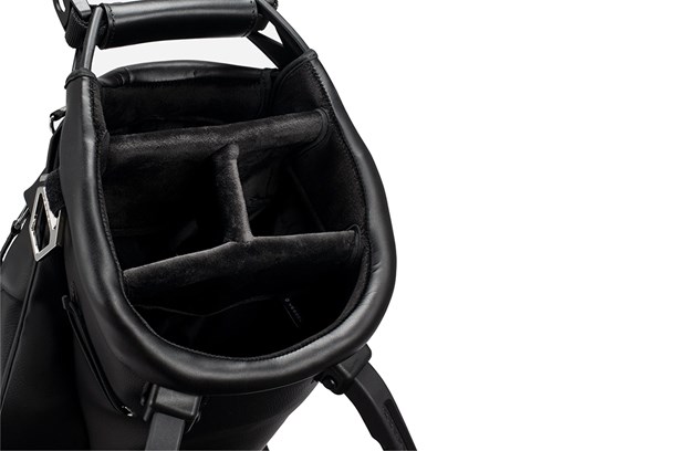 Vessel Lux Carbon Stand Bag has plenty of room in the top divider