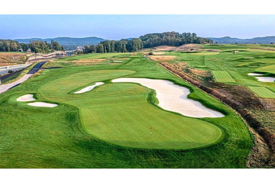 Oakmont - 8th Hole