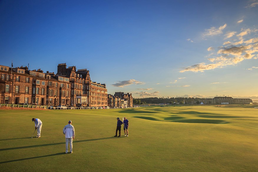 St Andrews Old Course 18th Green