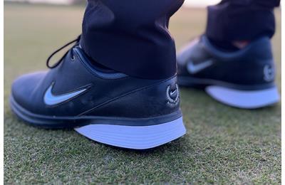 Nike Victory Tour 4 golf shoes