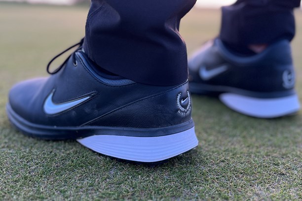 Nike Victory Tour 4 golf shoes