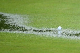 What are the standing water rules in golf?