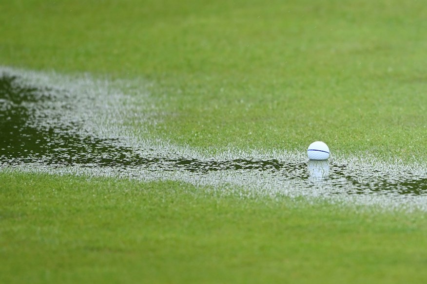 What are the standing water rules in golf?