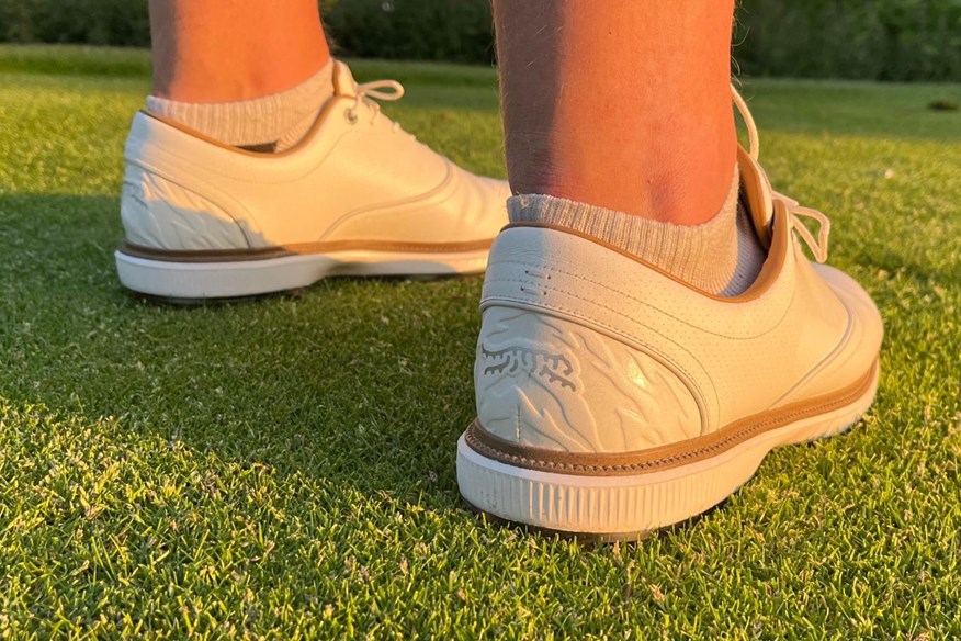 Sun Day Red Pioneer Cypress Golf Shoes