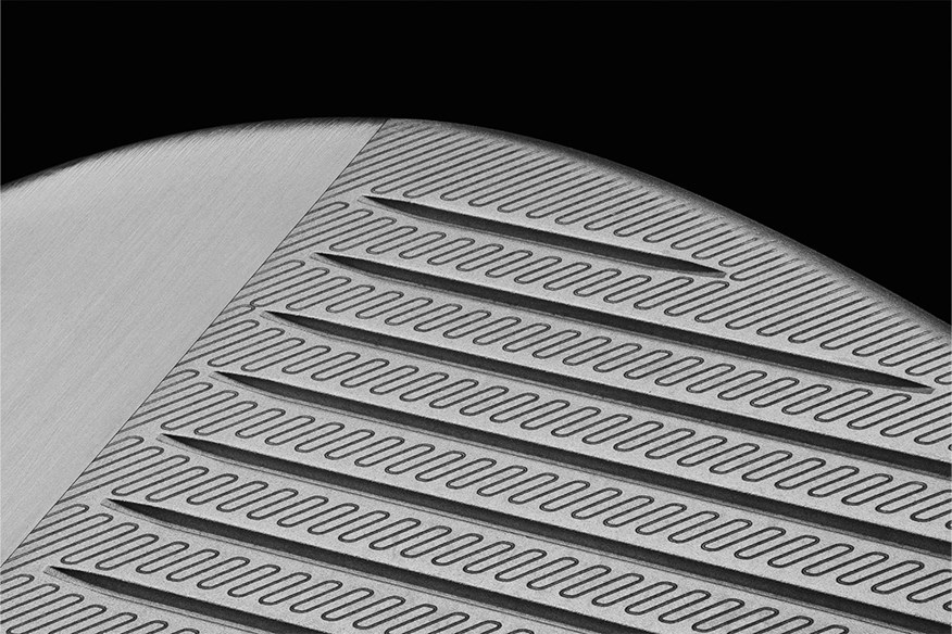 TaylorMade MG5 Wedges use a new "Saw Milling" process to create more effective, spinnier grooves