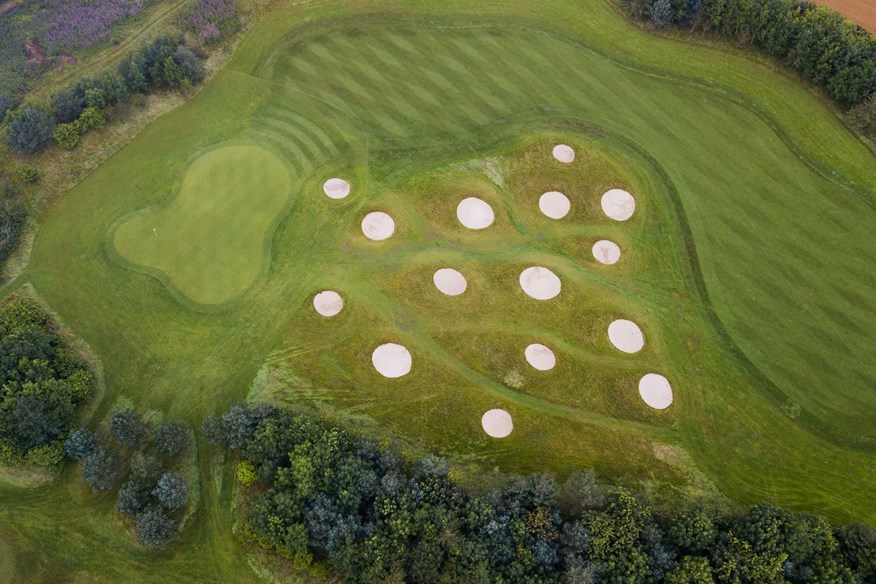 An aerial shot of the intense bunkering on the Knight's Course