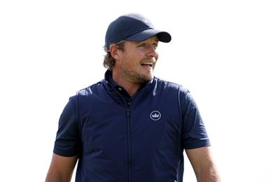 Eddie Pepperell said he had 'blood gushing' down his face at the Nexo Championship.