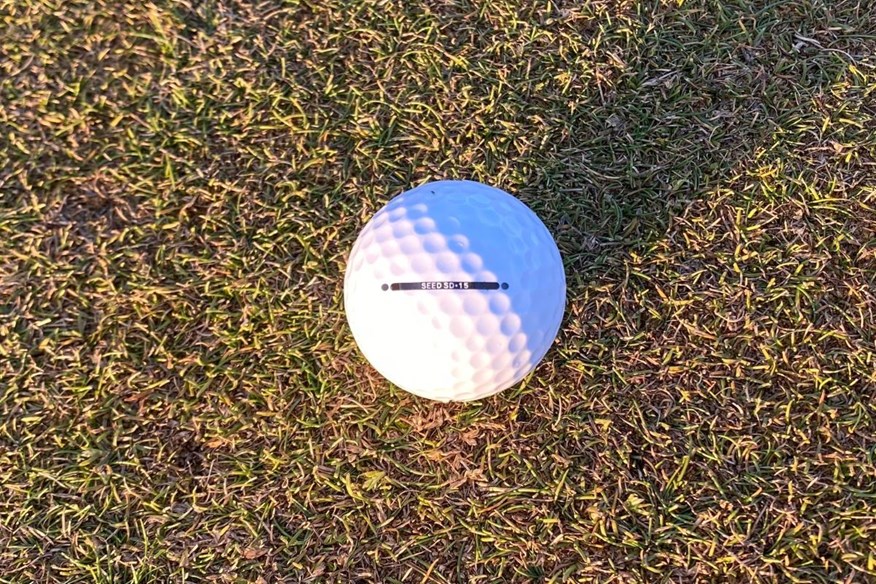 Seed SD-15 golf balls