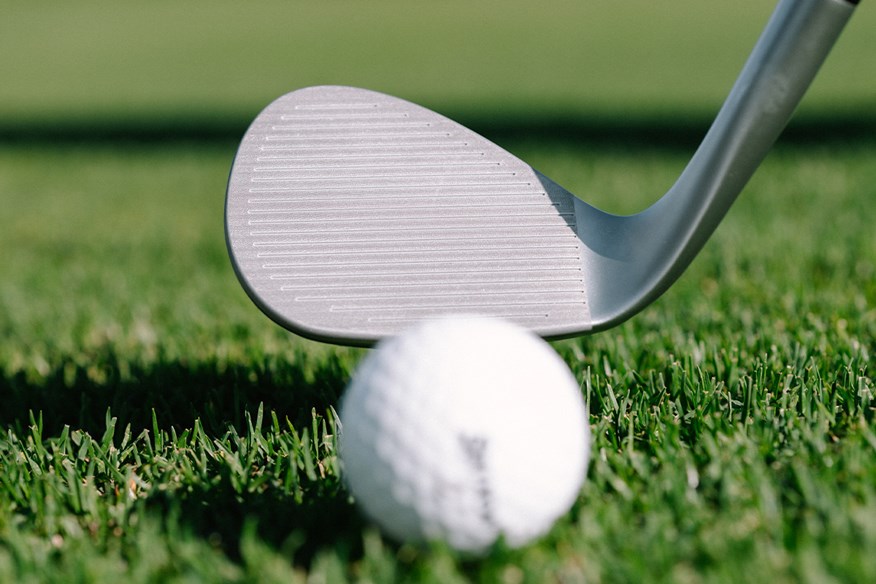 Full Face grooves are available in the 50-60º Cleveland CBZ Wedges