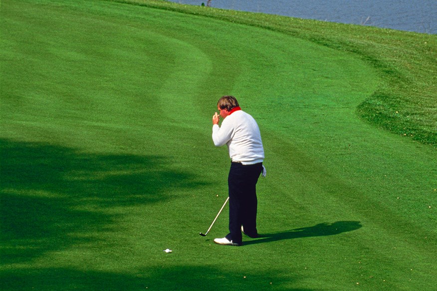 Craig Stadler misses from 18 inches.