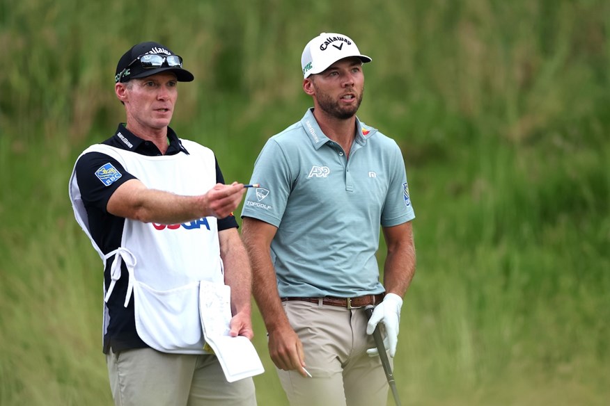 Travis Perkins is Sam Burns' caddie.