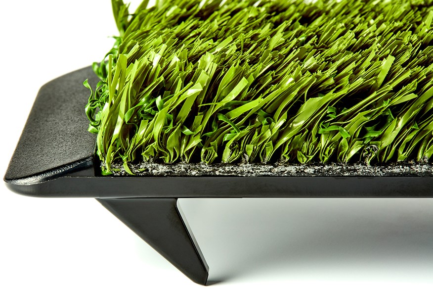 A closer look at the Spurk Golf Long Grass Mat.
