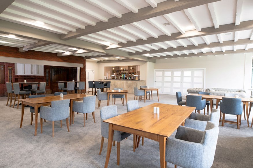 The bar at Newark Golf Club