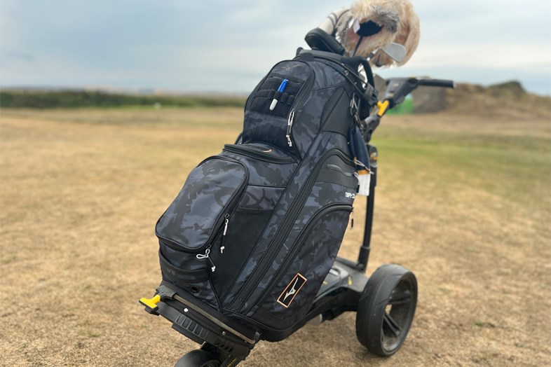 Mizuno BR-D4 Cart Bag Review – the perfect lightweight bag?