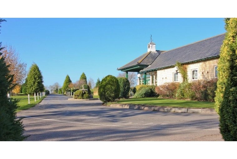 Bondhay Golf Club and Restaurant Golf Course in NOTTINGHAM Golf