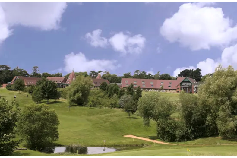 Father compares golf course to 'shooting range' after terrifying near miss