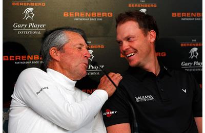 Gary Player talks with Danny Willett